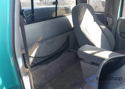 1994 Ford Ranger Super Cab из США, поврежденный, VIN 1FTCR14X1RPA94247